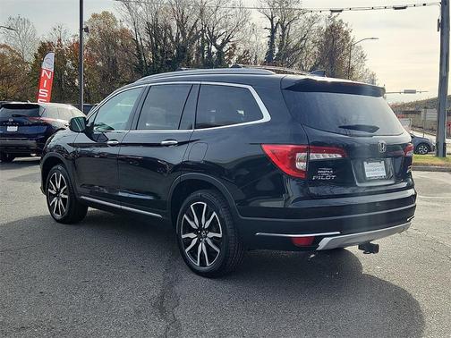2019 Honda Pilot Touring 8-Passenger