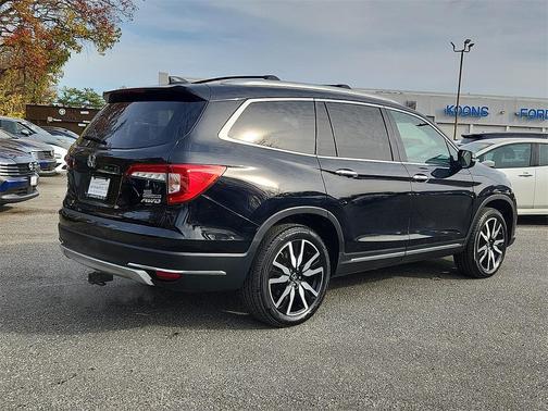 2019 Honda Pilot Touring 8-Passenger
