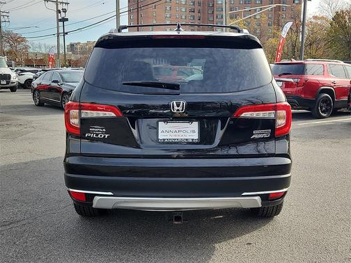 2019 Honda Pilot Touring 8-Passenger