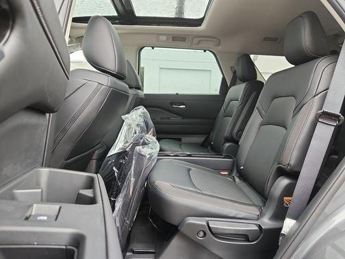 Gun Metallic 2026 Nissan Pathfinder SL