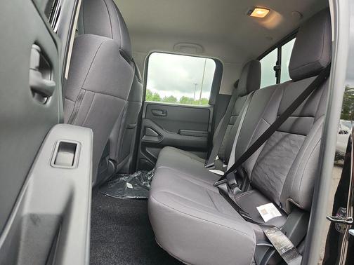 Super Black 2026 Nissan Frontier S