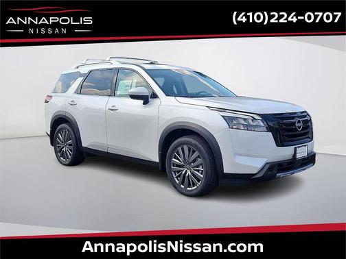 2025 Nissan Pathfinder SL 4WD