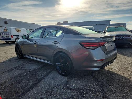 2022 Nissan Sentra SR