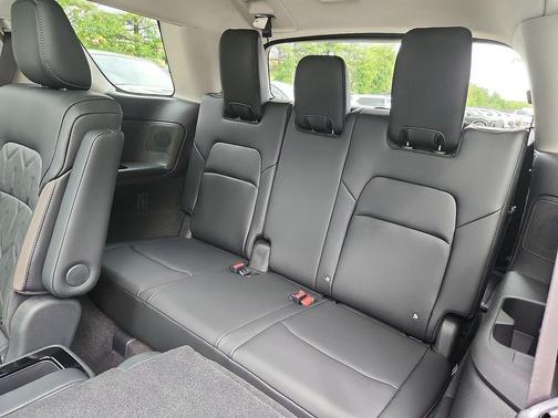 Boulder Gray Pearl 2026 Nissan Pathfinder Platinum