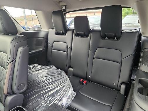 Baltic Teal/Super Black 2026 Nissan Pathfinder Platinum