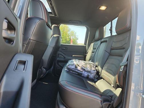 Boulder Gray Pearl 2026 Nissan Frontier PRO-4X