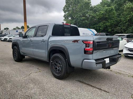 Boulder Gray Pearl 2026 Nissan Frontier PRO-4X