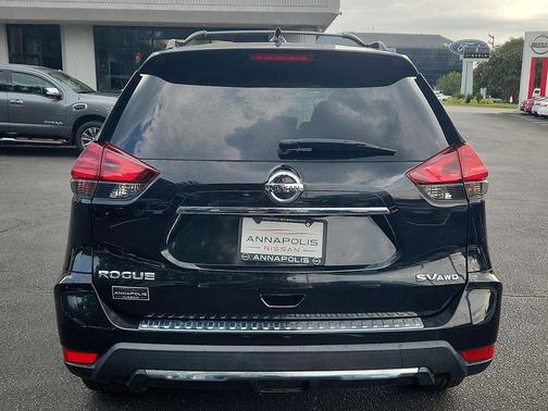 Magnetic Black 2017 Nissan Rogue SV
