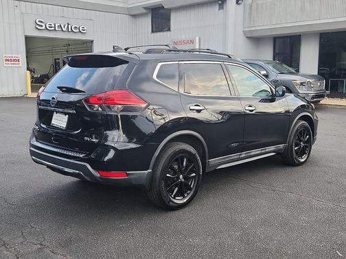 Magnetic Black 2017 Nissan Rogue SV
