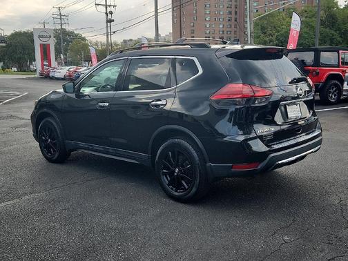 Magnetic Black 2017 Nissan Rogue SV