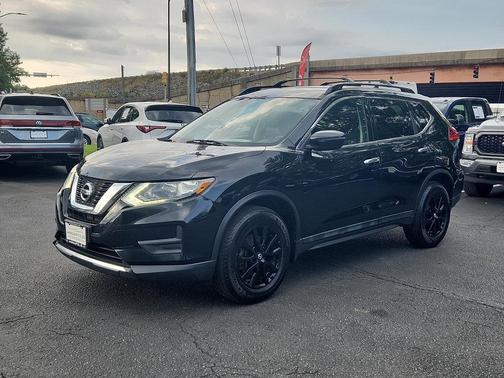 Magnetic Black 2017 Nissan Rogue SV