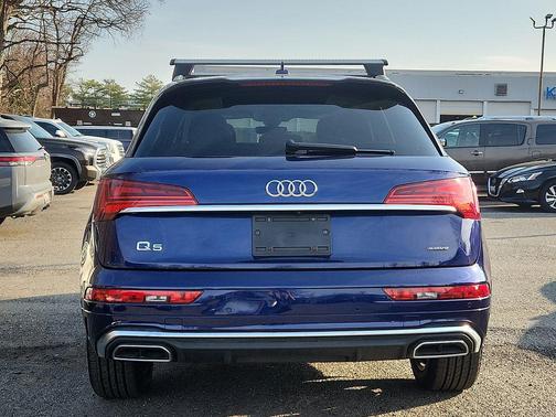 2022 Audi Q5 45 S line Premium