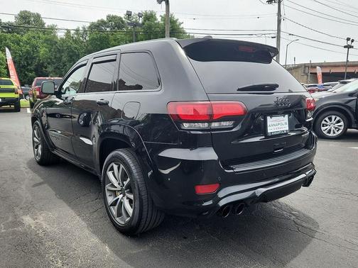 Diamond Black Crystal Pearlcoat 2018 Jeep Grand Cherokee Trackhawk