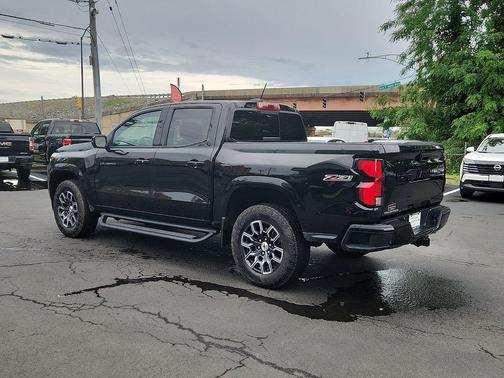 Black 2023 Chevrolet Colorado Z71