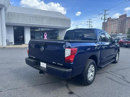 2018 Nissan Titan SV