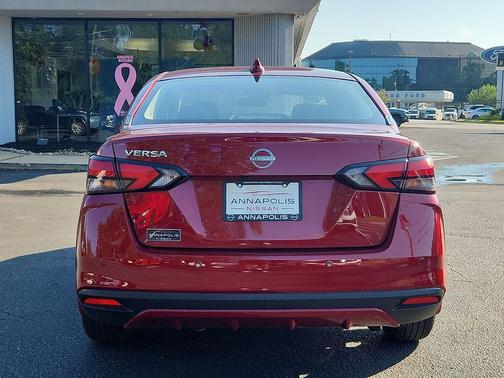 Scarlet Ember Tintcoat 2025 Nissan Versa 1.6 SV