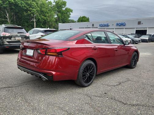 Scarlet Ember Tintcoat 2026 Nissan Altima 2.5 SV