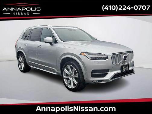 Bright Silver Metallic 2017 Volvo XC90 T6 Inscription