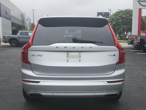 Bright Silver Metallic 2017 Volvo XC90 T6 Inscription