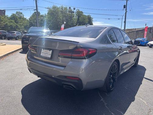 Skyscraper Gray Metallic 2023 BMW 540 i
