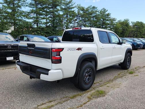 Glacier White 2026 Nissan Frontier PRO-4X