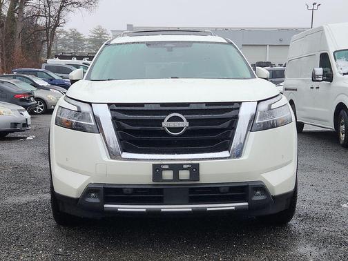 2024 Nissan Pathfinder Platinum 4WD