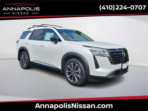 Everest White Pearl Tricoat 2026 Nissan Pathfinder Platinum