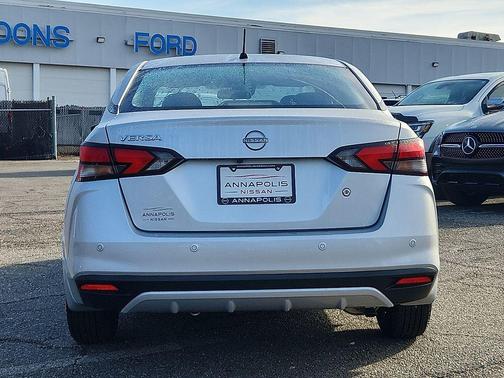 2025 Nissan Versa 1.6 S