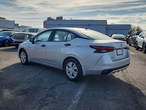 2025 Nissan Versa 1.6 S