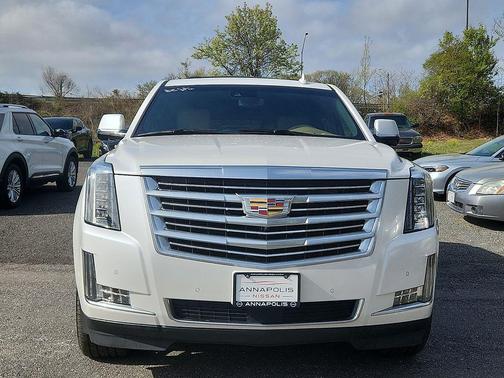 Crystal White Tricoat 2019 Cadillac Escalade Platinum