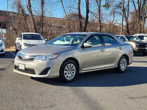 2014 Toyota Camry LE