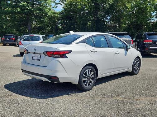 2025 Nissan Versa 1.6 SV