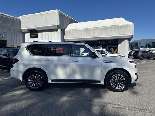 2024 Nissan Armada SL 4WD