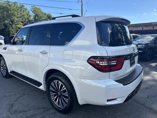 2024 Nissan Armada SL 4WD