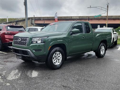 2024 Nissan Frontier SV