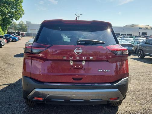 Scarlet Ember Tintcoat 2022 Nissan Rogue SL