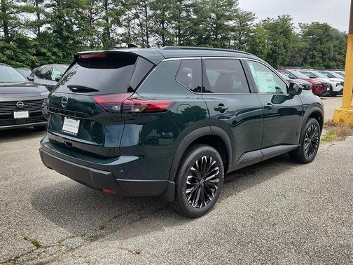 Obsidian Green 2026 Nissan Rogue Dark Armor
