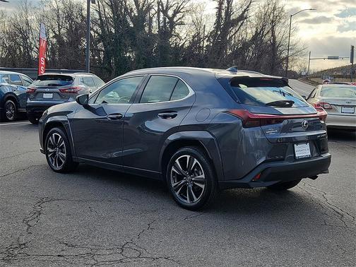 2023 Lexus UX 250h Base
