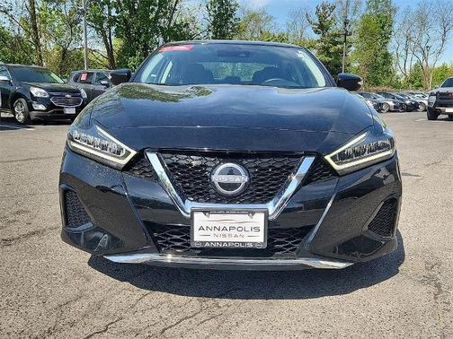2023 Nissan Maxima SV