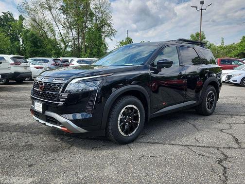 Super Black 2026 Nissan Pathfinder Rock Creek