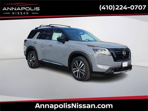 2025 Nissan Pathfinder Platinum 4WD