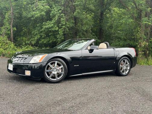 Star Black Metallic 2006 Cadillac XLR Base