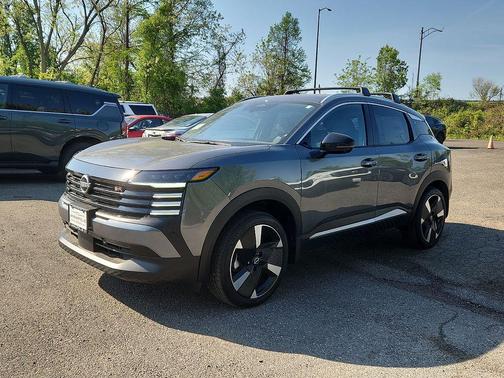 Gun Metallic 2026 Nissan Kicks SR