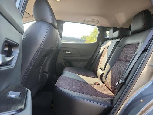 Gun Metallic 2026 Nissan Kicks SR