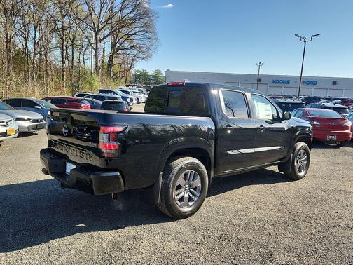 Super Black 2026 Nissan Frontier SV