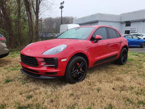 Carmine Red 2021 Porsche Macan Macan