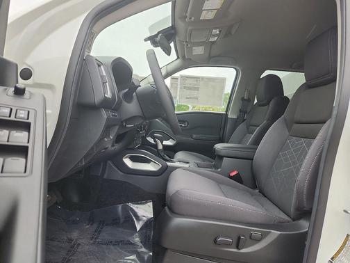 Glacier White 2026 Nissan Frontier SV