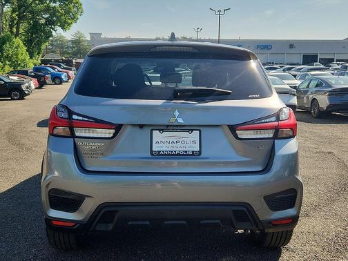 Labrador Black Pearl 2024 Mitsubishi Outlander Sport SE