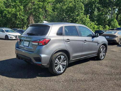 Labrador Black Pearl 2024 Mitsubishi Outlander Sport SE