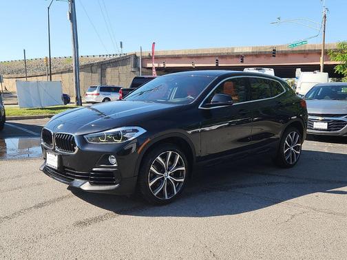 Black Sapphire Metallic 2020 BMW X2 xDrive28i
